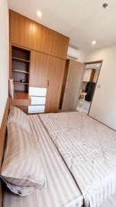 BS8 The Beverly Solari - Vinhomes Grand Park, Hồ Chí Minh City - 2 bedroom apartment with a balcony
