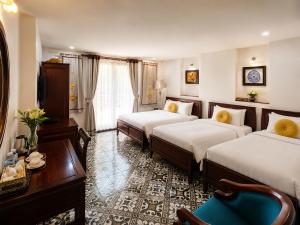 Hanoi Luxury Hotel - Old Quarter