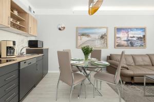 Komfortowy Apartament z Dostępem do Udogodnień w Kołobrzegu by Noclegi Renters