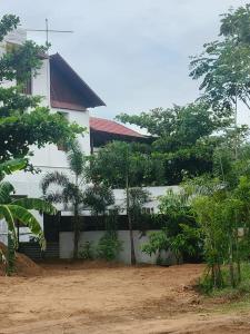 Maha Periyava Kuteeram 6 Adults Budget Stay