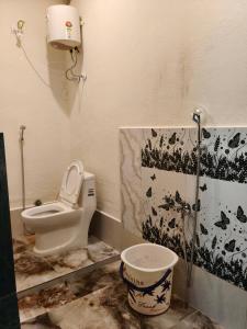 Maha Periyava Kuteeram 6 Adults Budget Stay
