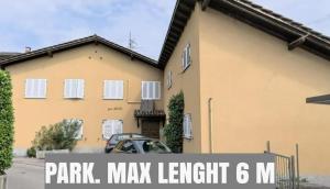 GOLDEN HILL Rooms and Shows Quiet Spacious Rooms, Garden, Shared Kitchen and Theatre
