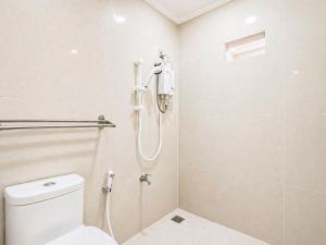 Twins Guesthouse near Universitas Budi Luhur Jakarta RedPartner