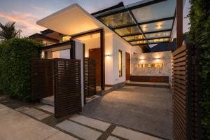 Balinese 3BR Pool Villa Coco Kamala B6