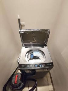 Spacious 2BR Apt with Sofa Beds, Free Pools & Gym Access near MOA, Okada & Airport