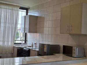 Stunning 2BR in Dar Beach, Dining, Transit Nearby apt no 4