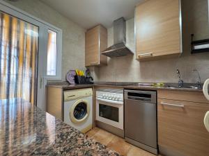 Bajo tres habitaciones Don Julián - Vera Playa
