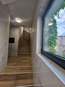 iNSide Stay