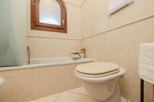 Historic Residence - Open Space in the Center
