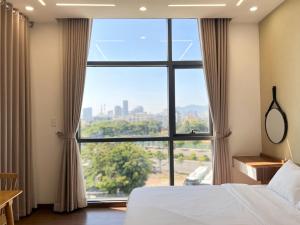 JBAY Riverfront Boutique Hotel
