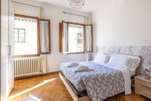 San Marco, Firenze by Short Holidays