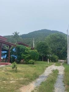 Double Cozy House 2BR with Full kitchen and Fast WiFi
