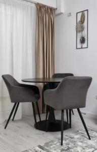 Cozy Studio Piata Romana fast WIFI Self Check In