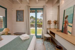 Allia seaside home