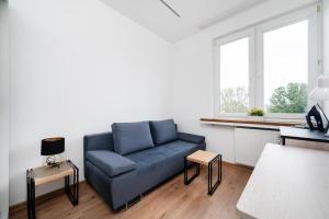 Pomorska 3-Bedroom Apartment by BookingHost
