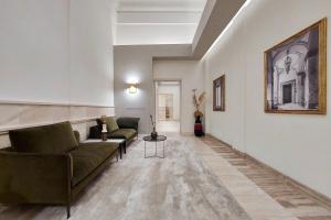 Apartment Place Art by Luxury Getaways