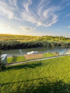 Sol Lake House Snagov - 15 Mins to Airport - Slow Living