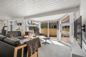 Holiday Home With Sauna And Enclosed Terrace In Vorupør