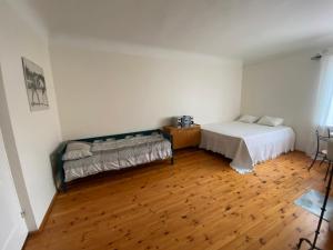 Spacious 2 BR apartment near beach
