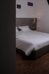 Hotels H24 HOTEL : photos des chambres