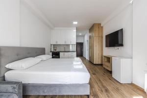 Sea & Stay Studio Durrës Waterfront by PikHost