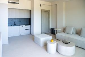 Stone Luxury Suites
