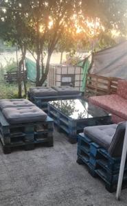 Chill kuća na obali Save sa splav kućicom