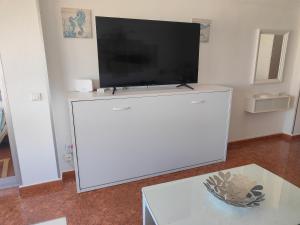 Apartamento acogedor, terraza, piscina y mar