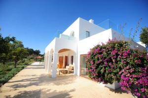 WHITE OASIS Ibiza Villa