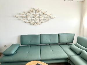 Sunny Hill Apartment