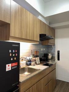 Modern Condo near Robinsons Las Pinas