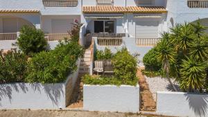 Casa Aura, luxury Luz apartment, pool, outdoor shower, beach 400m