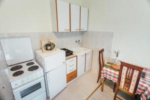 Standard Triple Room room in Guest House Bajceta