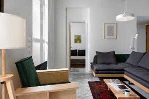 Art Space Residencies Α1