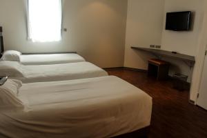 Hotels H24 HOTEL : photos des chambres