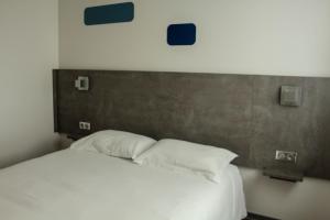 Hotels H24 HOTEL : photos des chambres