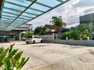Blue Orchids Hotel
