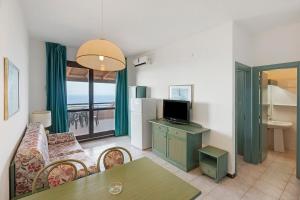 P R Club - Monolocali Vista Mare