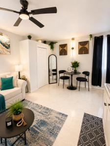 The Arlington Hideaway