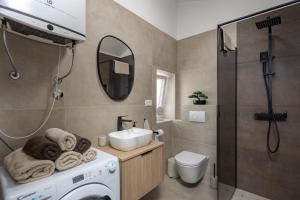 Holiday Home Elora Seaview Private Pool And Garden - Happy Rentals