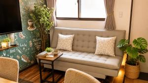 LEON RESORT Osaka bay Max10 people USJ 5min Namba 12min Osaka Sta 5min Shinsaibashi Osaka Castle 14min Chidoribashi Station 5min walk Best Location USJ5分 なんば12分 大阪駅5分 千鳥橋徒歩5分 心斎橋大阪城14分