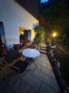 Studio am Brienzersee mit Kamin, Küche & Gratis Parking