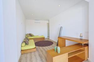 Terrace overlooking the Tagus River - Spacious and modern apartment