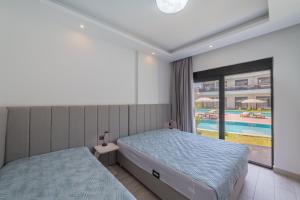 The Maris Lagoon I Luxury Apartment With Pool