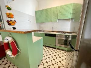 Terraced house with garden and pool