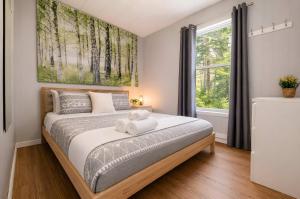 Chalet with Spa in the Forest- Nature Awaits