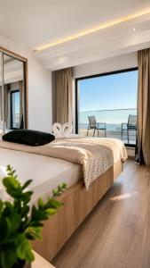 Penthouse Mamaia Panoramic Sea and Lake View