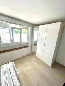 Appartamento Giglio - New apartment 500 meters from the sea with outdoor area