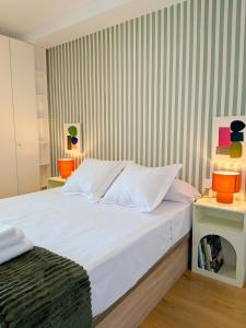 Premium Front Sea View & Pool Flat