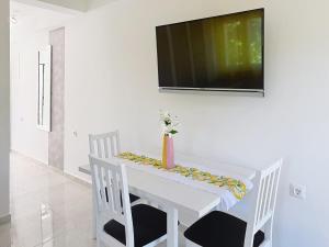 Charming Apartment Gabrijela 2 - for 2 Persons, with Terrace